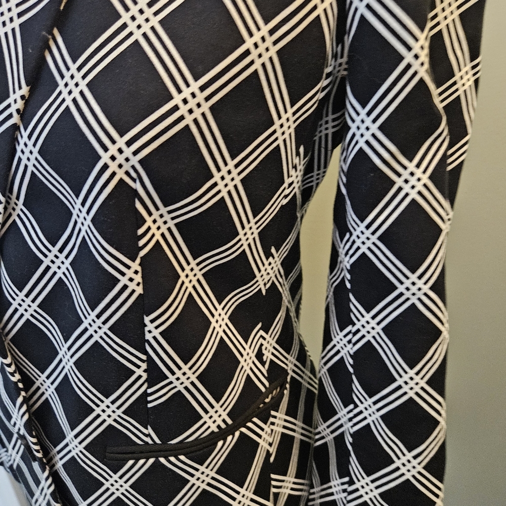 Express Black and White Blazer Women's Size 4 - Picture 7 of 12